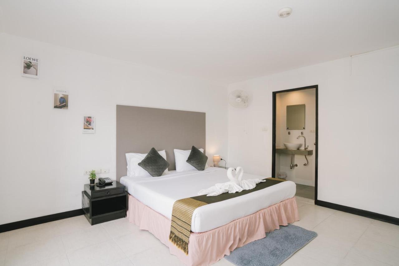 Noble House Patong Hotel Екстериор снимка