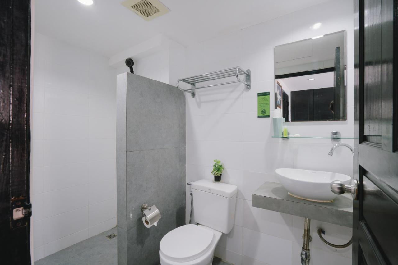 Noble House Patong Hotel Екстериор снимка