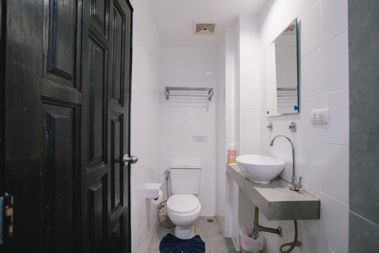 Noble House Patong Hotel Екстериор снимка