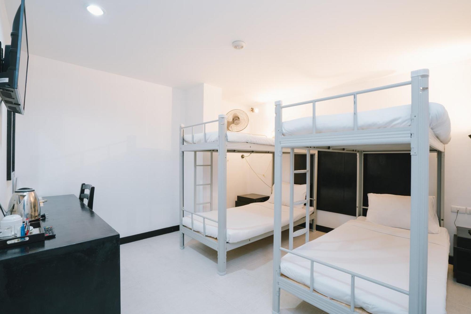 Noble House Patong Hotel Екстериор снимка