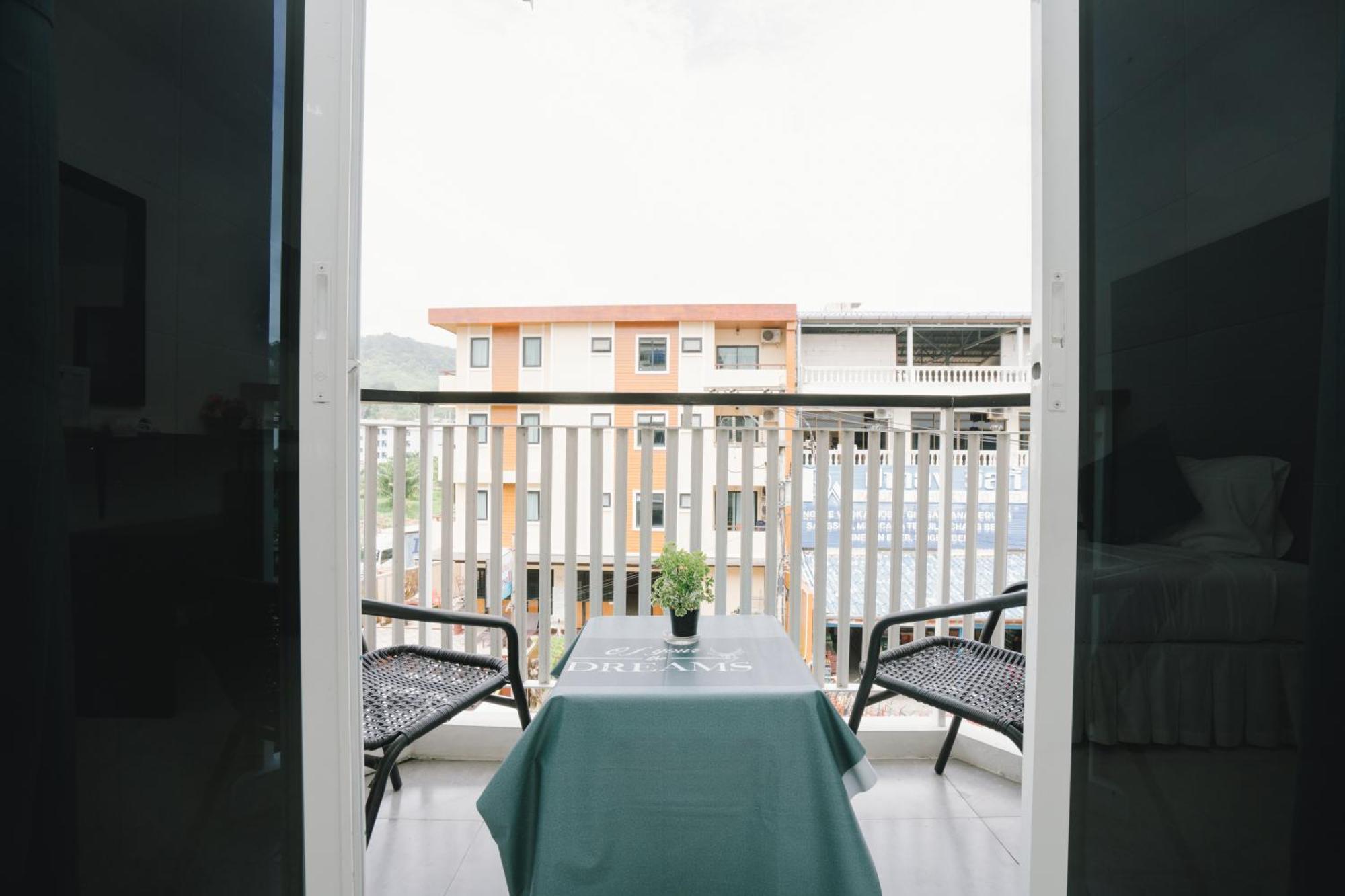 Noble House Patong Hotel Екстериор снимка