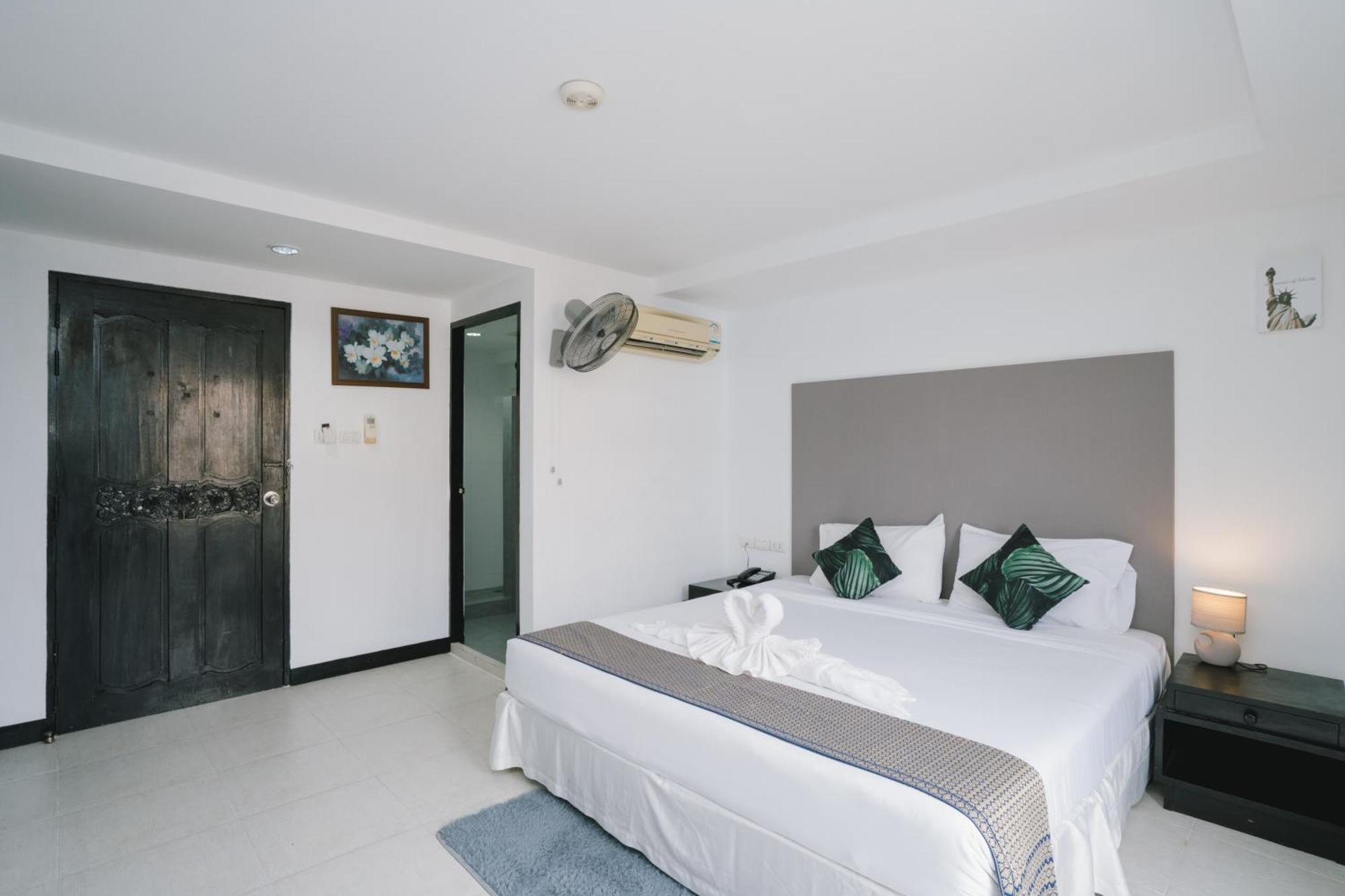 Noble House Patong Hotel Екстериор снимка