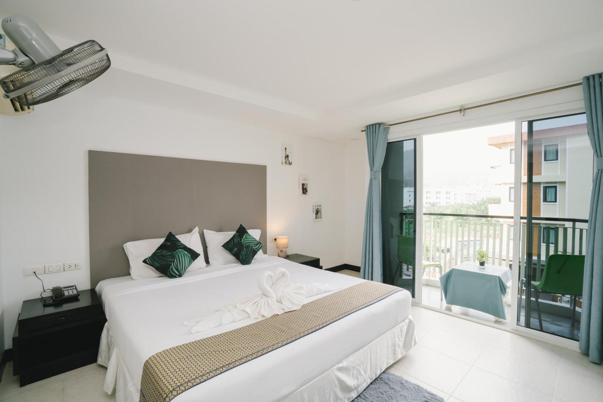 Noble House Patong Hotel Екстериор снимка
